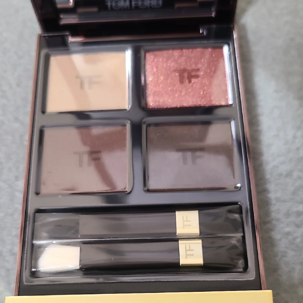 Tom Ford Eye Color Quad Eye Shadow Palette 46 Ember Bronze .18oz/5.2g NEW IN BOX